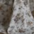 Parure de Lit Jardin d’Or – Fleurs Gris Perle & Miel Antique