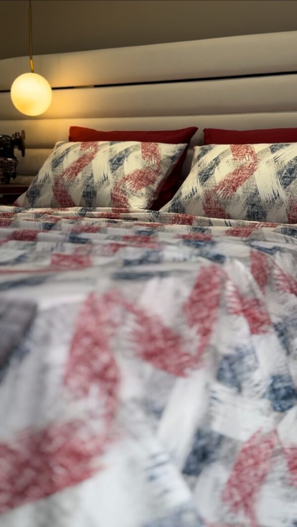 Parure de Lit Éclat Moderne – Rouge Indigo Brossé