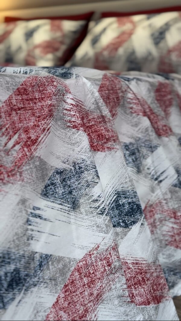 Parure de Lit Éclat Moderne – Rouge Indigo Brossé