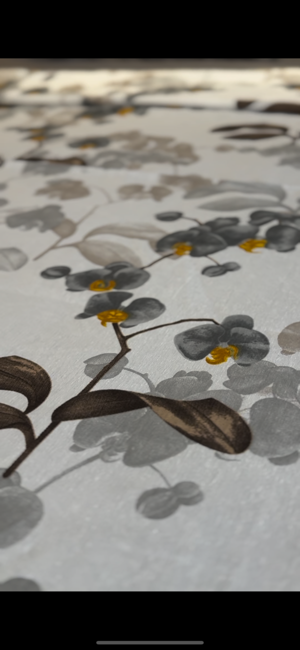Parure de Lit Jardin de Brume – Feuillage Gris & Éclats Miel