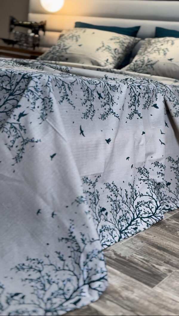 Parure de Lit Arbre Bleu – Sérénité Naturelle