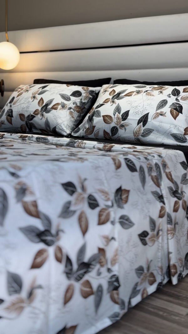Parure de Lit Feuillage d’Automne – Blanc Gris Brun