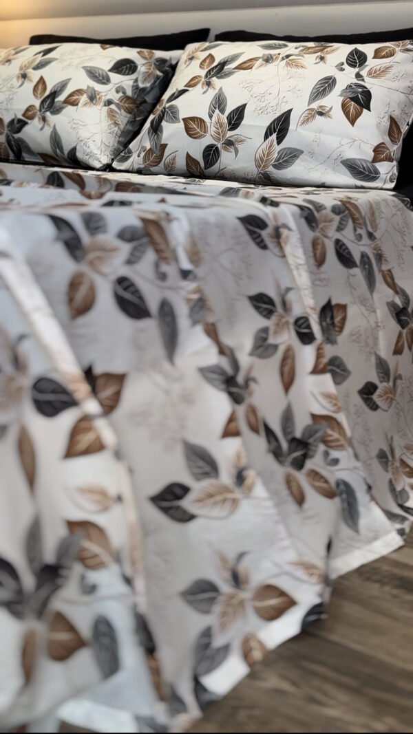Parure de Lit Feuillage d’Automne – Blanc Gris Brun