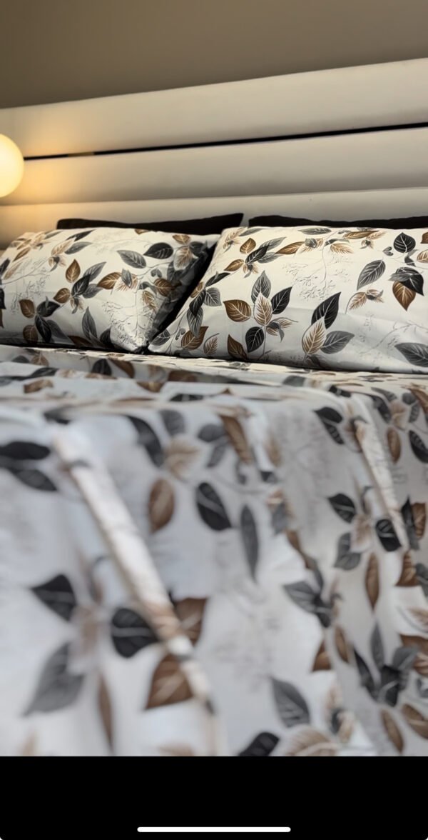 Parure de Lit Feuillage d’Automne – Blanc Gris Brun