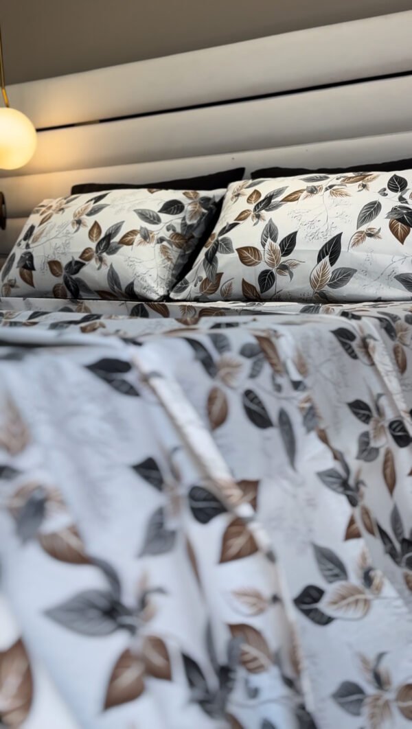 Parure de Lit Feuillage d’Automne – Blanc Gris Brun