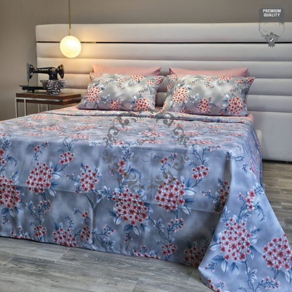 17 Parure de Lit Sakura d’Argent – Douceur Florale Éclatante