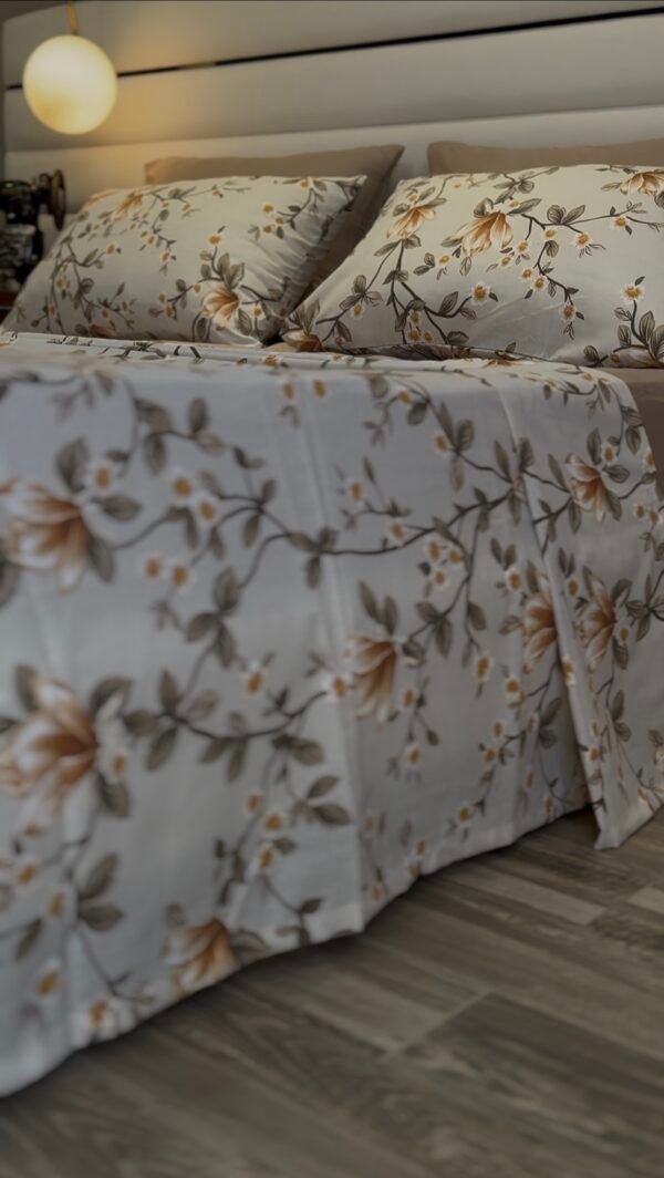 Screenshot Parure de Lit Magnolia d’Automne – Éclat Floral Beige