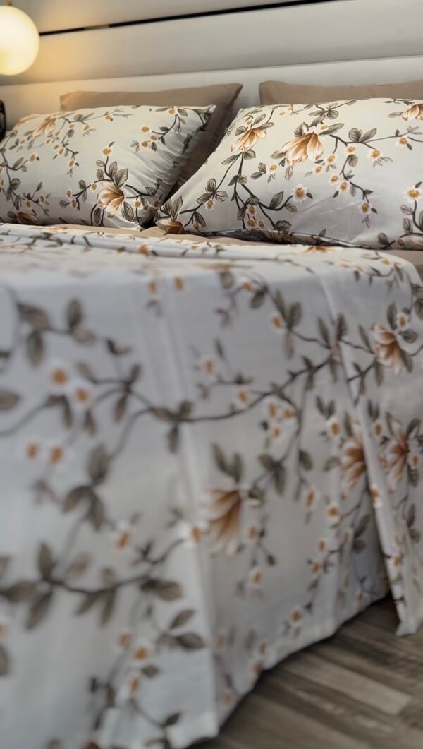 Screenshot Parure de Lit Magnolia d’Automne – Éclat Floral Beige