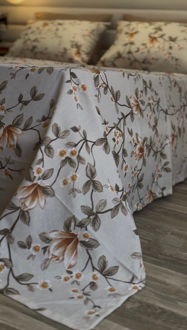 Screenshot Parure de Lit Magnolia d’Automne – Éclat Floral Beige