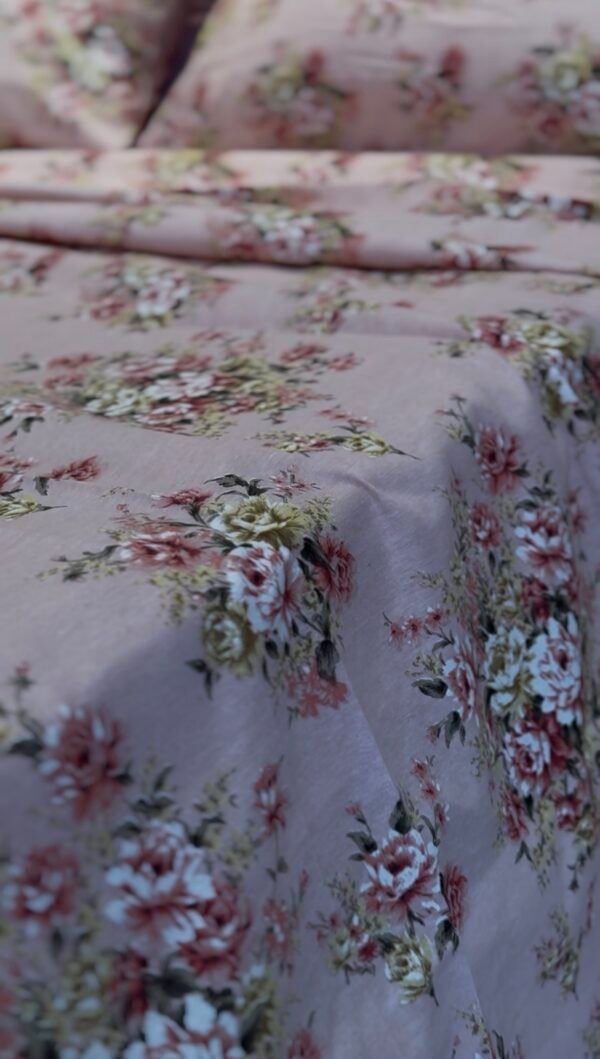 Screenshot Parure de Lit Rosée Vintage – Bouquet Romantique Fleuri
