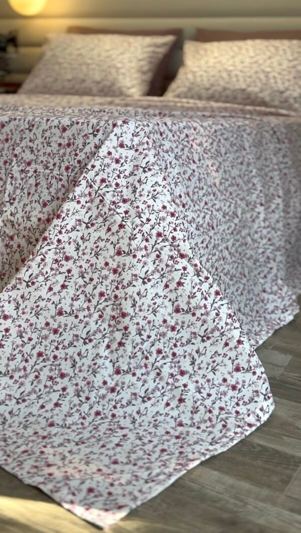Parure de Lit Fleurs de Lin – Rosée Douce Printanière