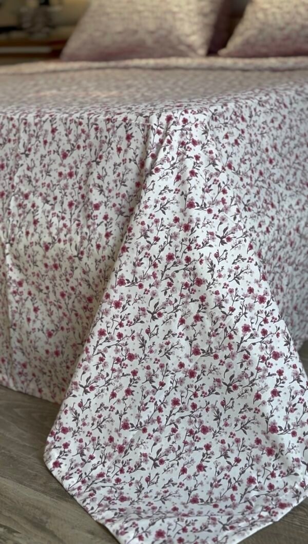 Parure de Lit Fleurs de Lin – Rosée Douce Printanière