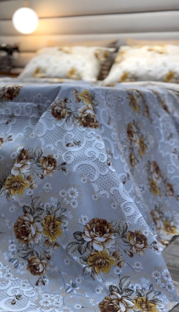 Screenshot Parure de Lit Jardin d’Or – Éclat Floral Vintage