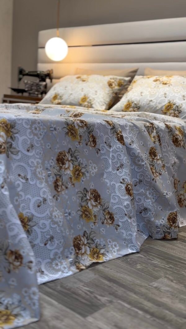 Screenshot Parure de Lit Jardin d’Or – Éclat Floral Vintage