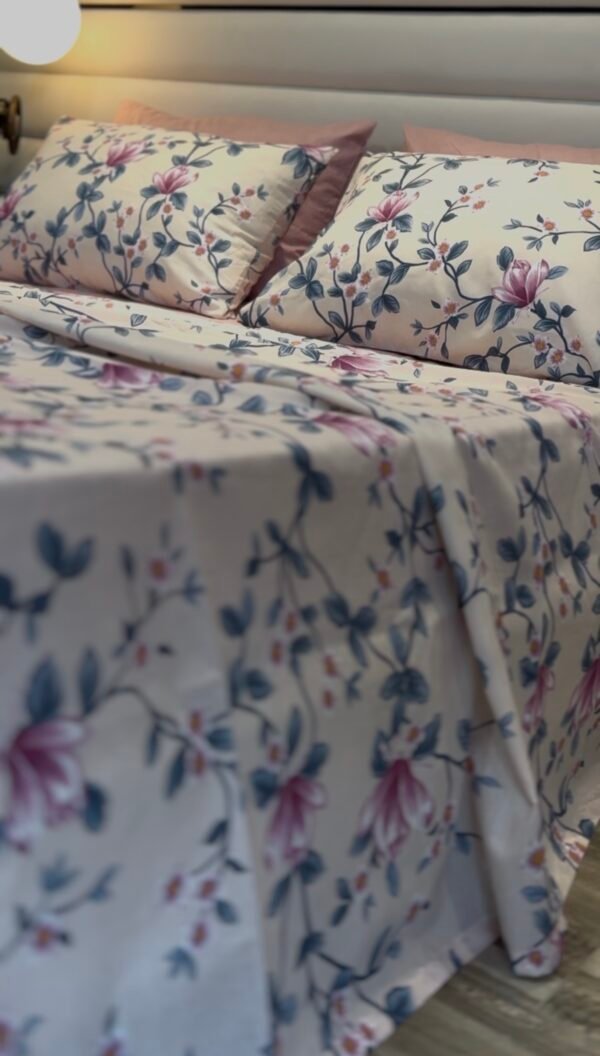 Screenshot Parure de Lit Magnolia Éclat – Rosée Florale Élégante