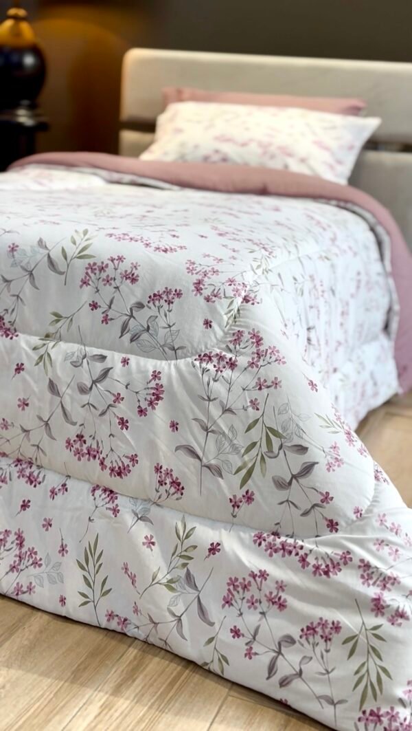 Couette Une Place et Demi – Motif Floral Mauve