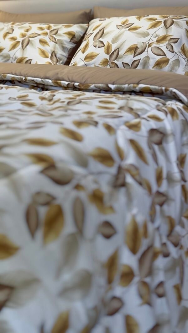Screenshot Couette 2 Places Imprimé Feuilles Beige et Doré – Style Nature