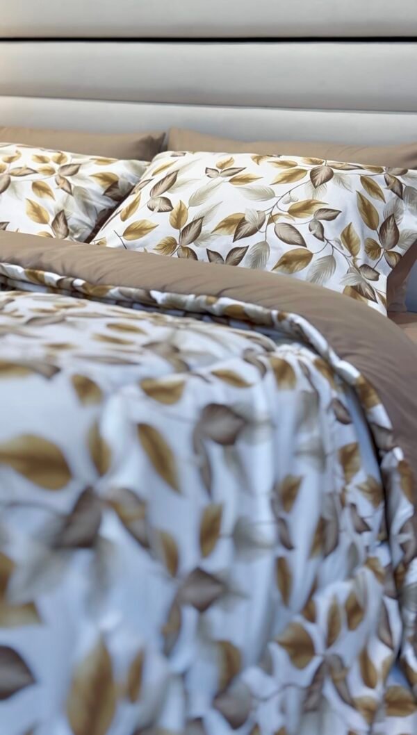 Screenshot Couette 2 Places Imprimé Feuilles Beige et Doré – Style Nature
