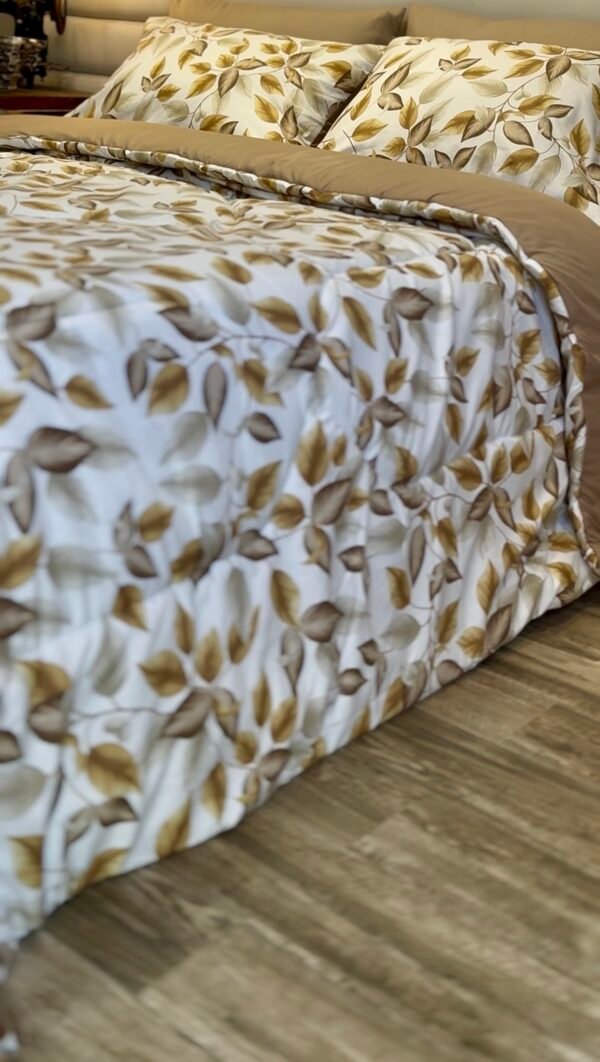 Screenshot Couette 2 Places Imprimé Feuilles Beige et Doré – Style Nature