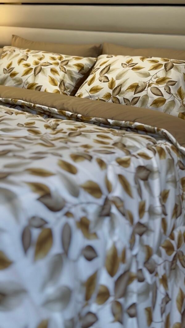 Screenshot Couette 2 Places Imprimé Feuilles Beige et Doré – Style Nature