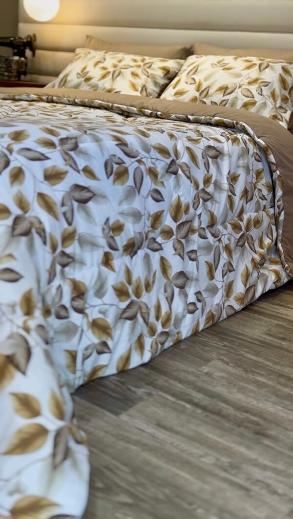 Screenshot Couette 2 Places Imprimé Feuilles Beige et Doré – Style Nature