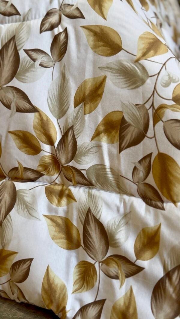 Screenshot Couette 2 Places Imprimé Feuilles Beige et Doré – Style Nature