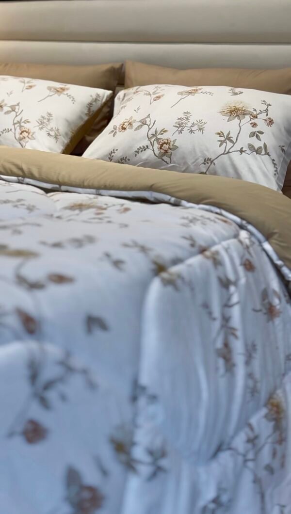 Screenshot Couette 2 Places Florale Beige – Motif Fleurs Élégantes
