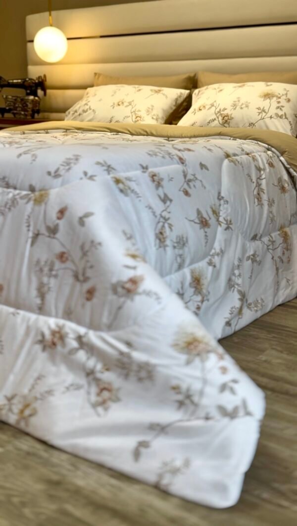 Screenshot Couette 2 Places Florale Beige – Motif Fleurs Élégantes