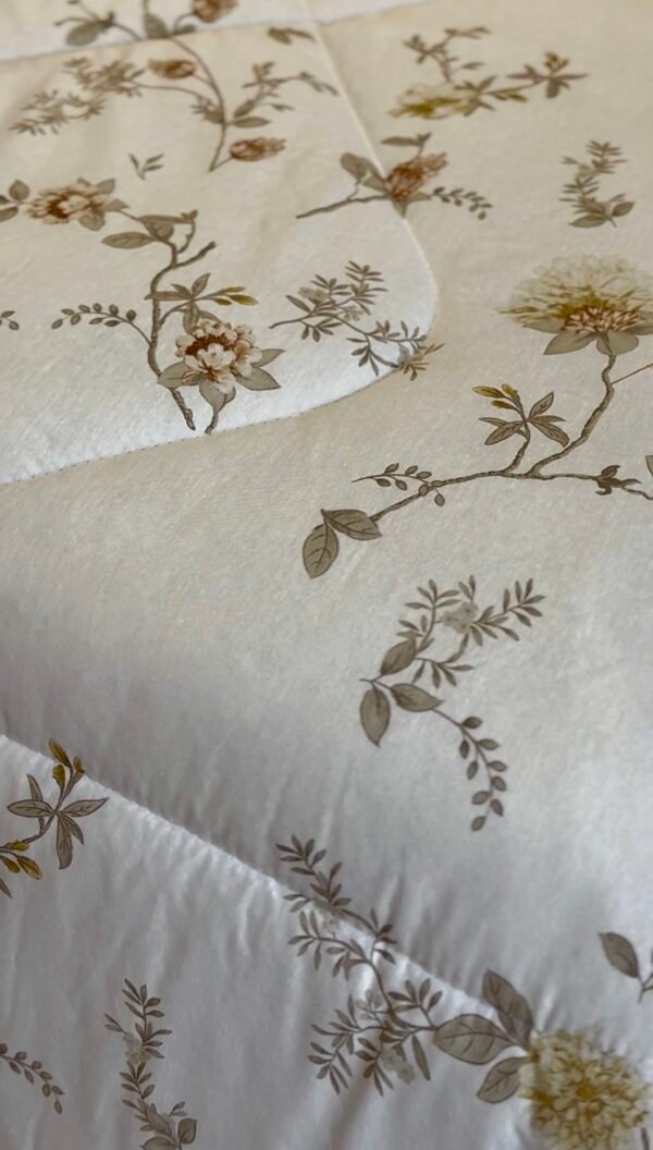 Screenshot Couette 2 Places Florale Beige – Motif Fleurs Élégantes
