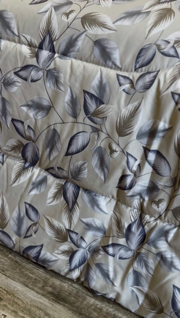 Screenshot Couette 2 Places Motif Feuilles Bleu Gris – Style Nature Chic
