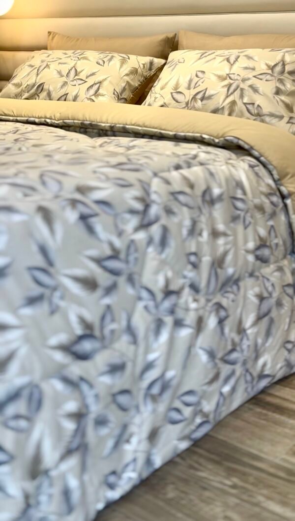 Screenshot Couette 2 Places Motif Feuilles Bleu Gris – Style Nature Chic